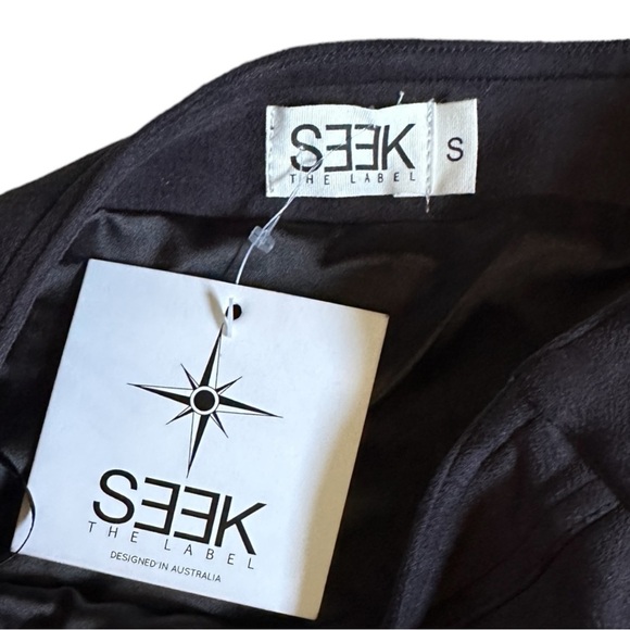 LF Seek the Label Micro Suede Charcoal Gray Soft Faux Wrap Mini Skirt Size S NWT - Picture 3 of 5